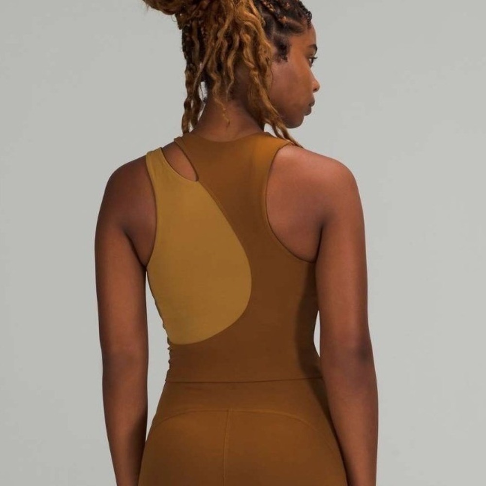 Lululemon Nulu Asymmetrical Yoga Tank Top Womens Size 8 Copper Brown W1CZ7S - Picture 2 of 10